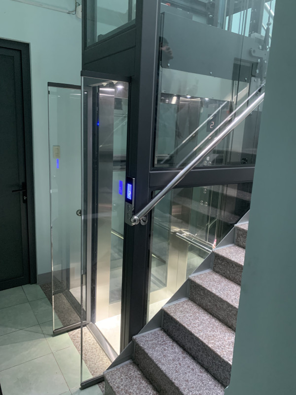 Thang Máy Homelift Kích Thước Mini, Hiệu Suất Max nhà Chú Long - Cô Giang, Q.1